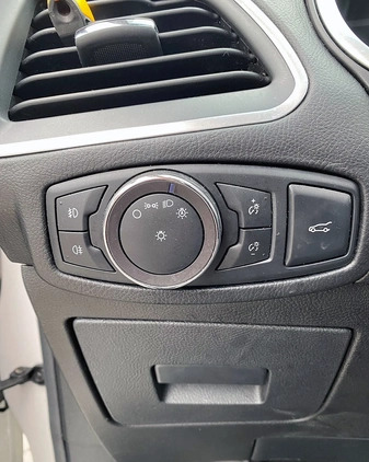 Ford EDGE cena 81900 przebieg: 146000, rok produkcji 2016 z Kielce małe 781